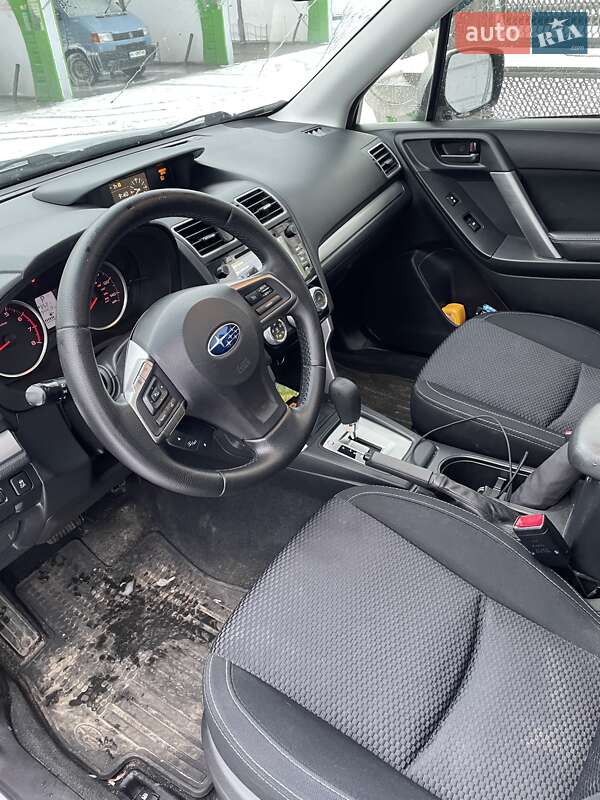 Позашляховик / Кросовер Subaru Forester 2016 в Броварах