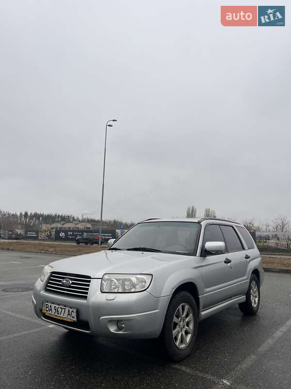 Внедорожник / Кроссовер Subaru Forester 2006 в 
