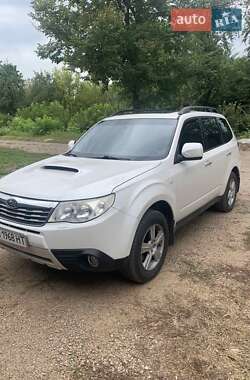 Позашляховик / Кросовер Subaru Forester 2010 в Олевську