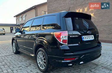 Внедорожник / Кроссовер Subaru Forester 2011 в 