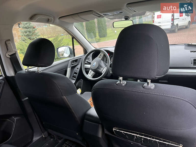 Внедорожник / Кроссовер Subaru Forester 2013 в Мостиске