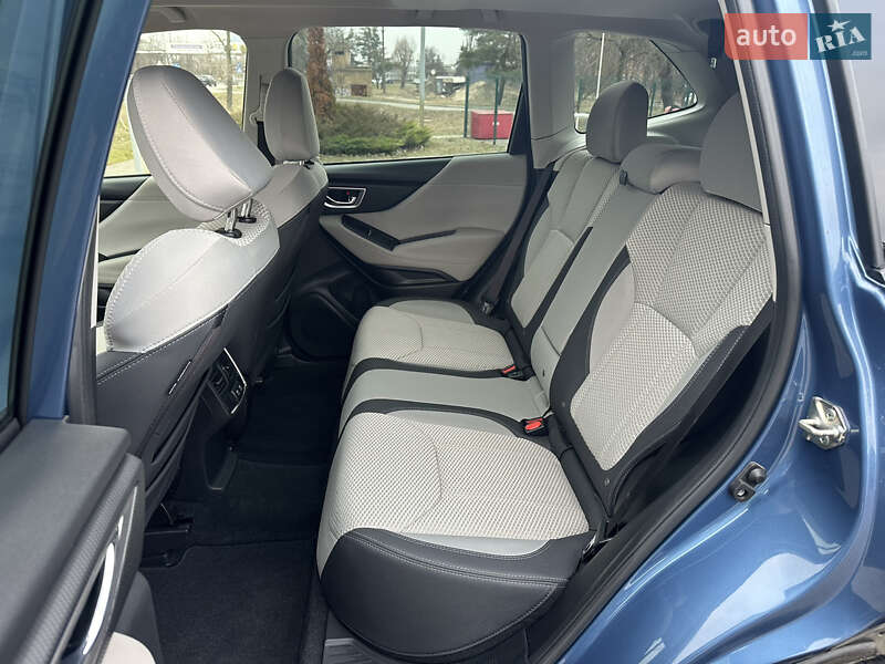 Позашляховик / Кросовер Subaru Forester 2020 в Києві