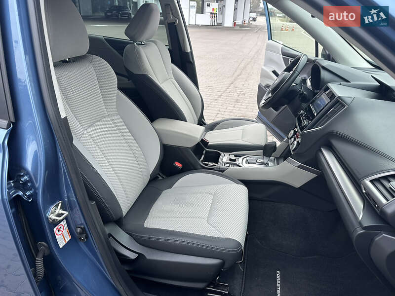 Позашляховик / Кросовер Subaru Forester 2020 в Києві