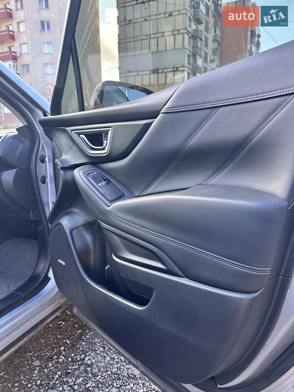 Внедорожник / Кроссовер Subaru Forester 2018 в Днепре