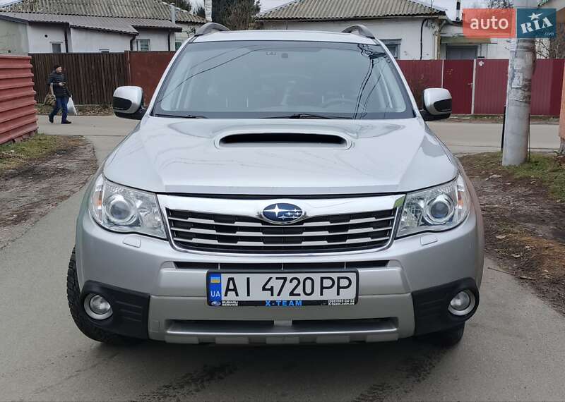 Позашляховик / Кросовер Subaru Forester 2010 в Василькові