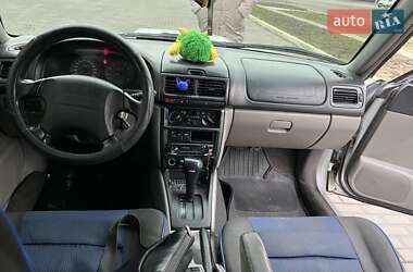 Позашляховик / Кросовер Subaru Forester 2001 в 