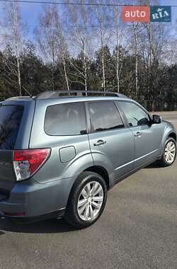 Позашляховик / Кросовер Subaru Forester 2011 в Львові