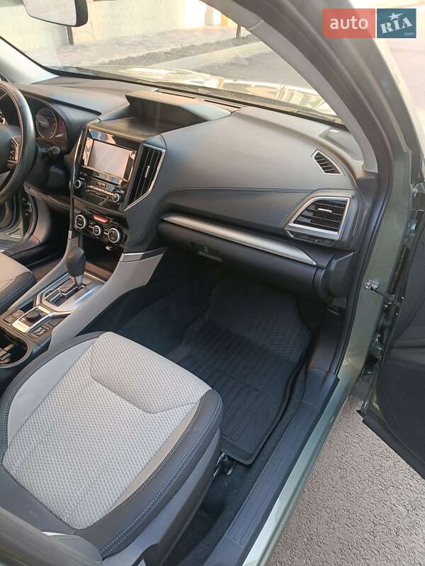 Внедорожник / Кроссовер Subaru Forester 2020 в Киеве