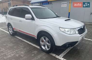 Внедорожник / Кроссовер Subaru Forester 2010 в Староконстантинове