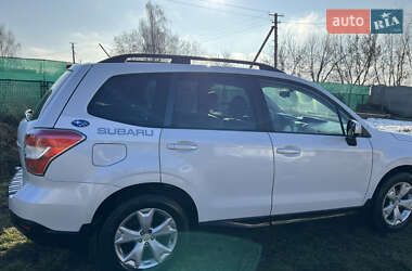 Внедорожник / Кроссовер Subaru Forester 2014 в 