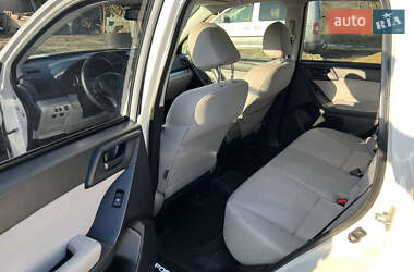 Внедорожник / Кроссовер Subaru Forester 2014 в 