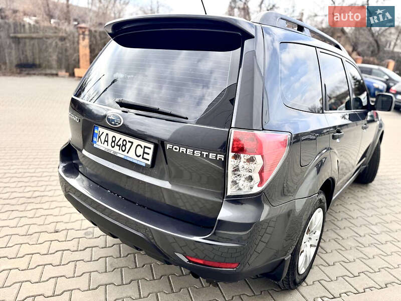Позашляховик / Кросовер Subaru Forester 2008 в Києві