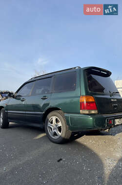 Позашляховик / Кросовер Subaru Forester 1998 в Києві