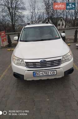 Позашляховик / Кросовер Subaru Forester 2010 в Тернополі