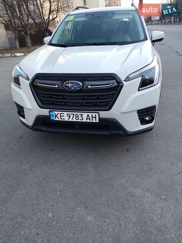 Внедорожник / Кроссовер Subaru Forester 2022 в Днепре
