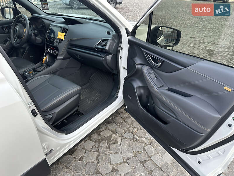 Позашляховик / Кросовер Subaru Forester 2022 в Дніпрі