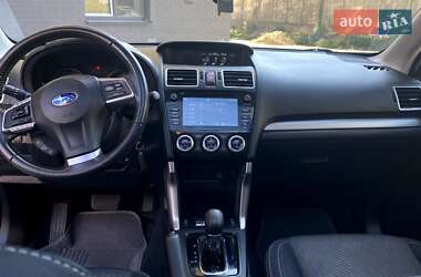 Внедорожник / Кроссовер Subaru Forester 2014 в 