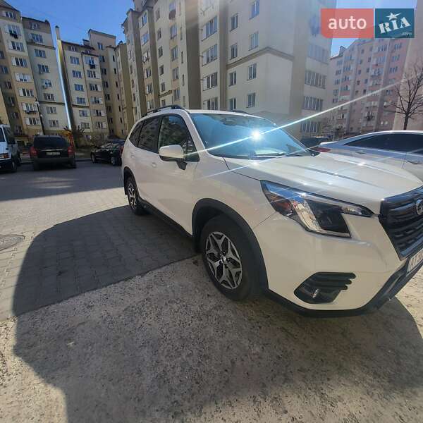 Внедорожник / Кроссовер Subaru Forester 2021 в Ивано-Франковске
