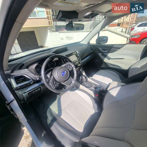 Внедорожник / Кроссовер Subaru Forester 2021 в Ивано-Франковске