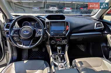 Внедорожник / Кроссовер Subaru Forester 2019 в Днепре