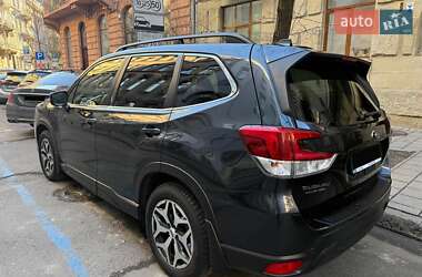 Внедорожник / Кроссовер Subaru Forester 2018 в 