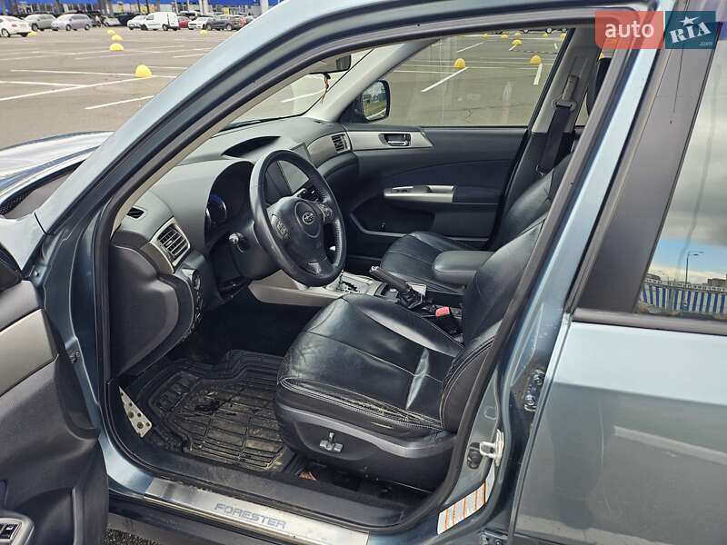 Позашляховик / Кросовер Subaru Forester 2008 в Києві