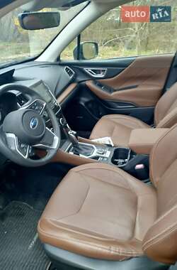 Внедорожник / Кроссовер Subaru Forester 2019 в 
