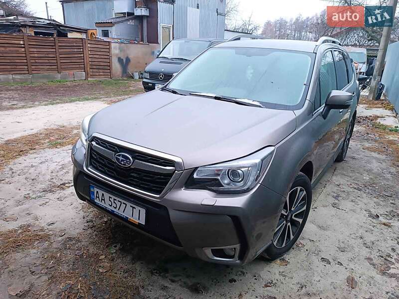 Позашляховик / Кросовер Subaru Forester 2018 в 