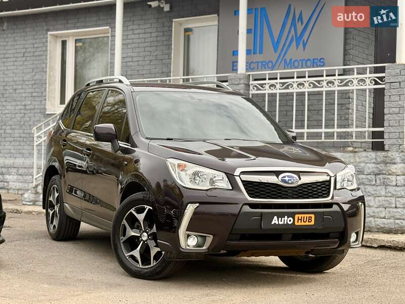 Внедорожник / Кроссовер Subaru Forester 2013 в 