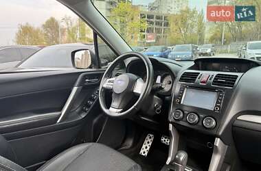 Внедорожник / Кроссовер Subaru Forester 2013 в 