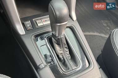 Внедорожник / Кроссовер Subaru Forester 2013 в 