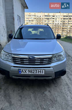 Внедорожник / Кроссовер Subaru Forester 2008 в 