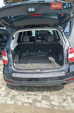 Внедорожник / Кроссовер Subaru Forester 2014 в 