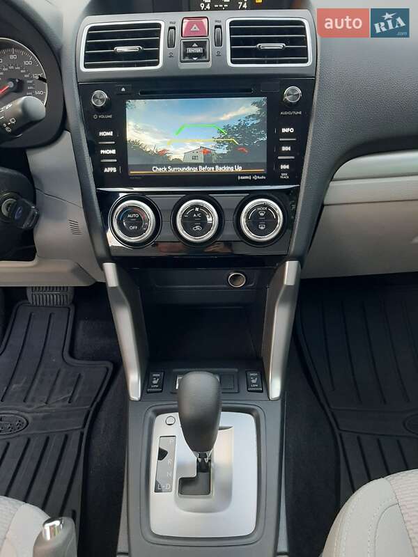 Внедорожник / Кроссовер Subaru Forester 2016 в Полтаве