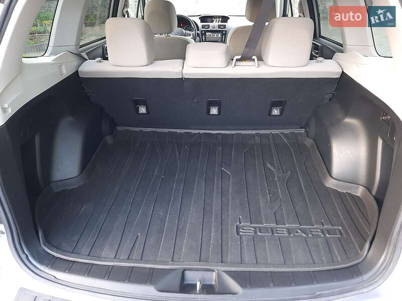 Внедорожник / Кроссовер Subaru Forester 2016 в Полтаве