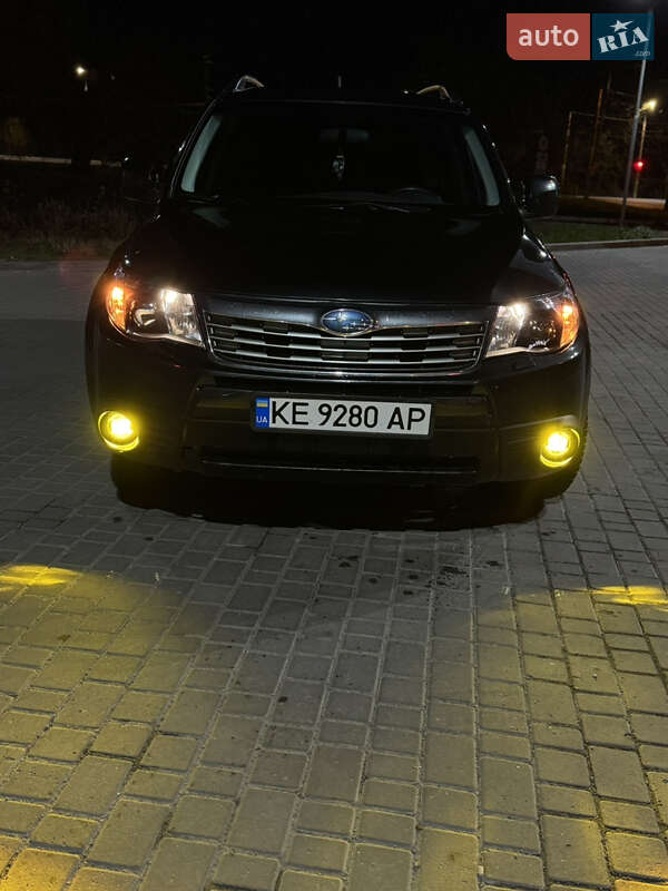 Внедорожник / Кроссовер Subaru Forester 2008 в 