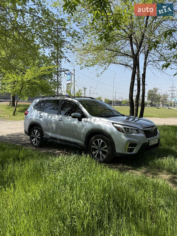 Внедорожник / Кроссовер Subaru Forester 2018 в Днепре
