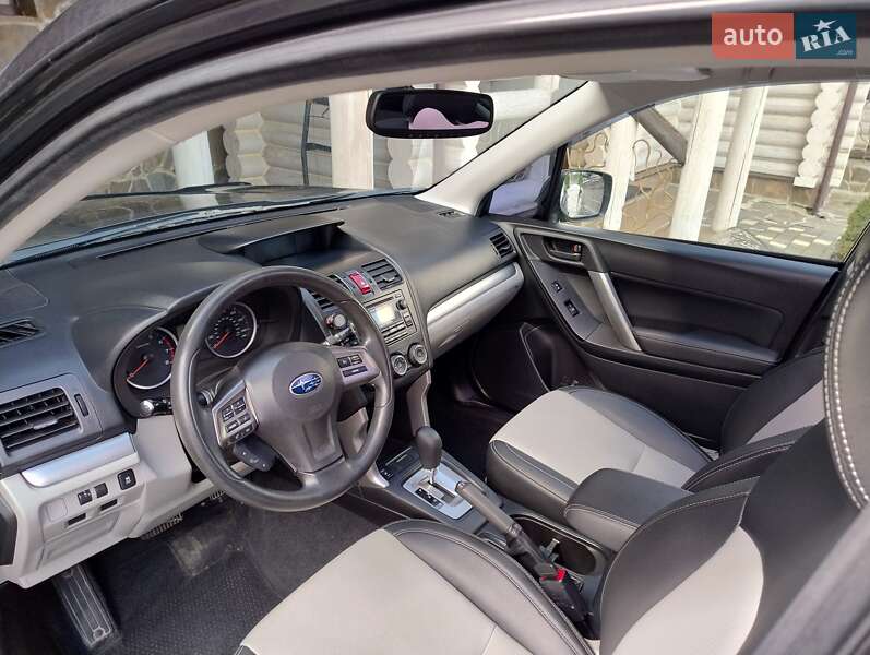 Позашляховик / Кросовер Subaru Forester 2014 в Івано-Франківську