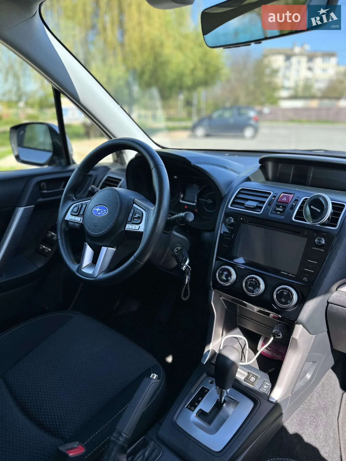 2017 Subaru Forester - мініатюра 18