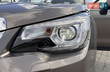 Позашляховик / Кросовер Subaru Forester 2016 в 