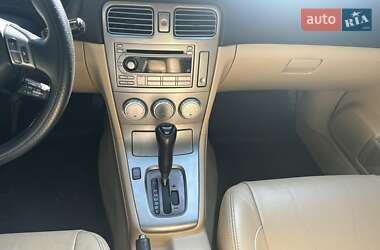 Внедорожник / Кроссовер Subaru Forester 2006 в 