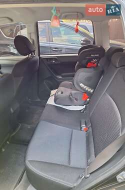 Внедорожник / Кроссовер Subaru Forester 2013 в 