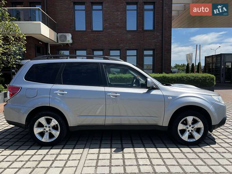 Внедорожник / Кроссовер Subaru Forester 2010 в Мукачево