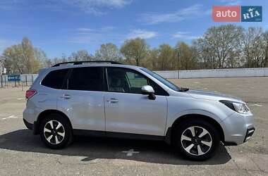 Внедорожник / Кроссовер Subaru Forester 2017 в 