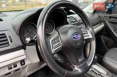 Позашляховик / Кросовер Subaru Forester 2013 в 