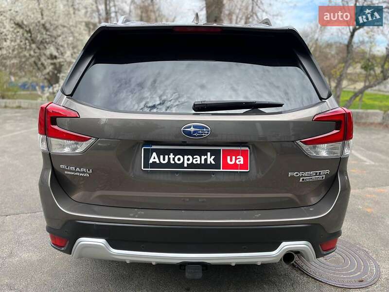 Позашляховик / Кросовер Subaru Forester 2022 в Києві