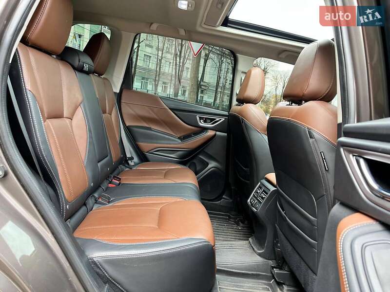 Позашляховик / Кросовер Subaru Forester 2022 в Києві