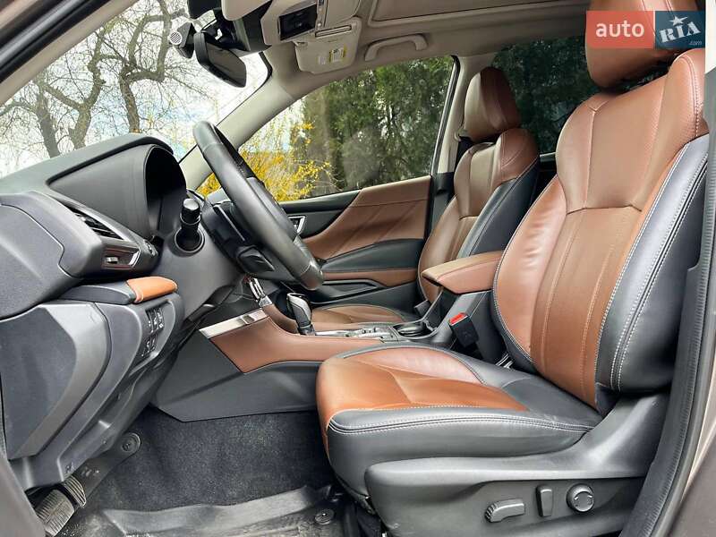 Позашляховик / Кросовер Subaru Forester 2022 в Києві