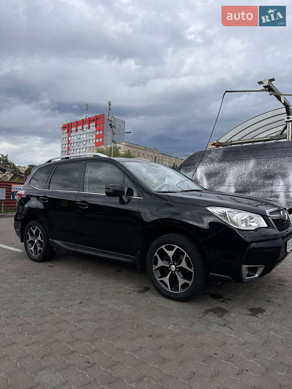 Внедорожник / Кроссовер Subaru Forester 2014 в 