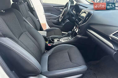 Внедорожник / Кроссовер Subaru Forester 2018 в 